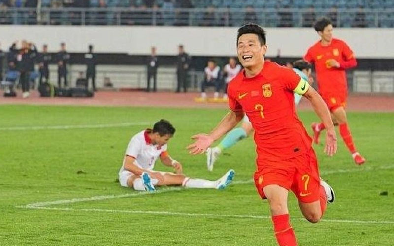 Nhờ Việt Nam, cựu sao La Liga lập kỷ lục lịch sử